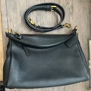 Coach shay crossbody in black